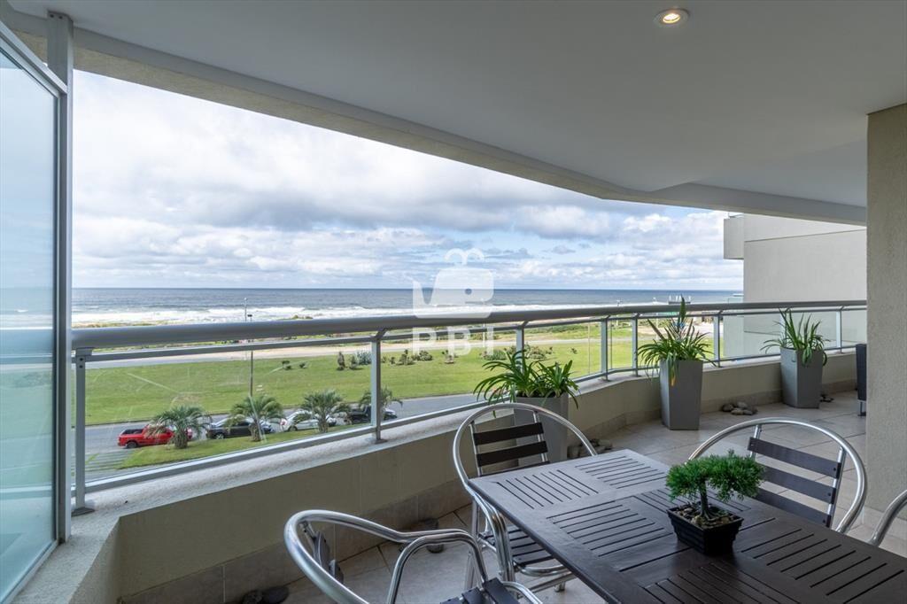 Espectacular apartamento en venta 3 suites y  - -