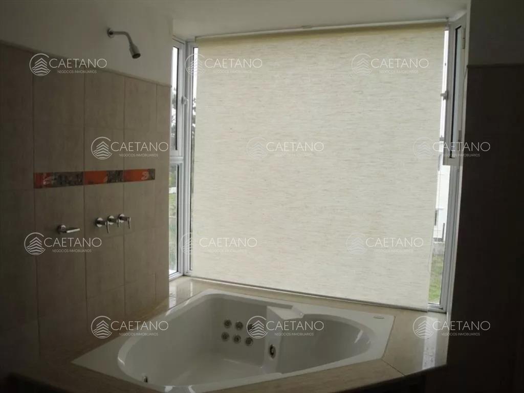 En alquiler casa 5 dormitorios con piscina en del