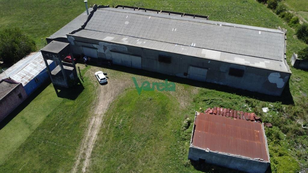 Venta Gran Terreno Con Galpon Sobre Mendoza Ideal