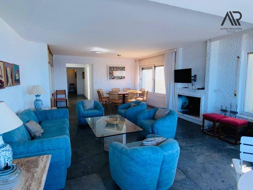 Apartamento en venta c/ cochera en Península
