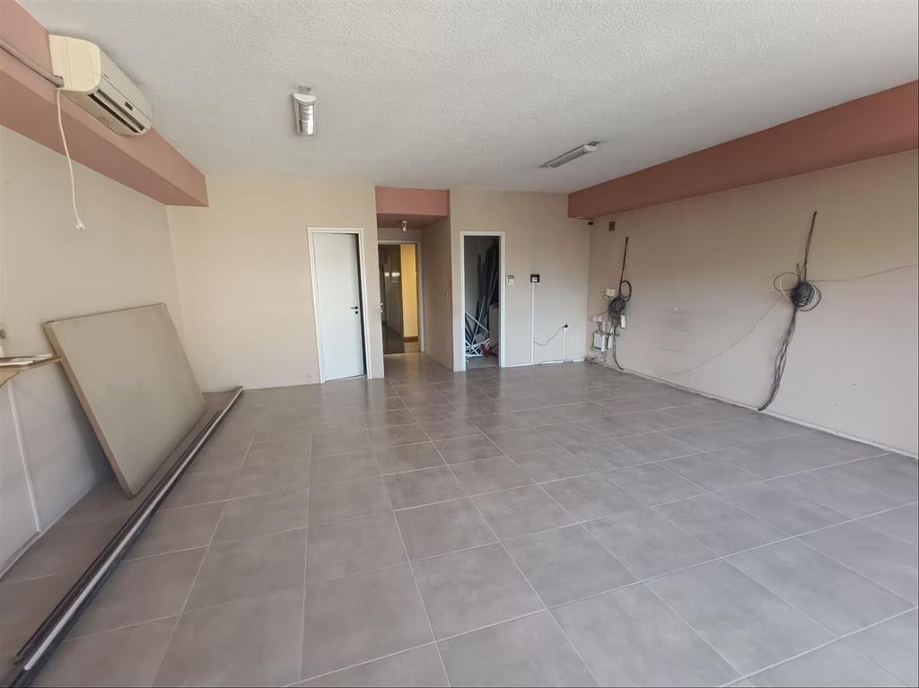 Alquiler oficina 50m2 con garaje en Torre El Gaucho