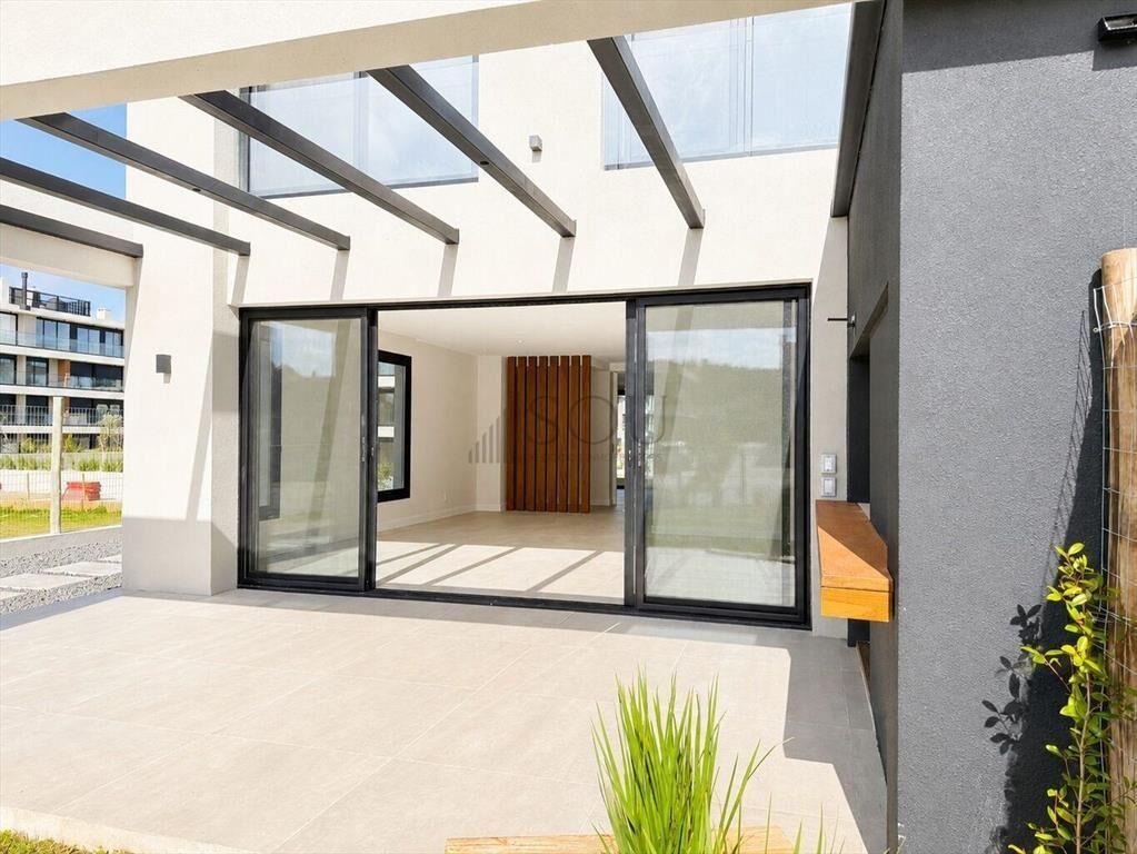 Venta Casa 4 dormitorios parrillero en Barrio Parques 2