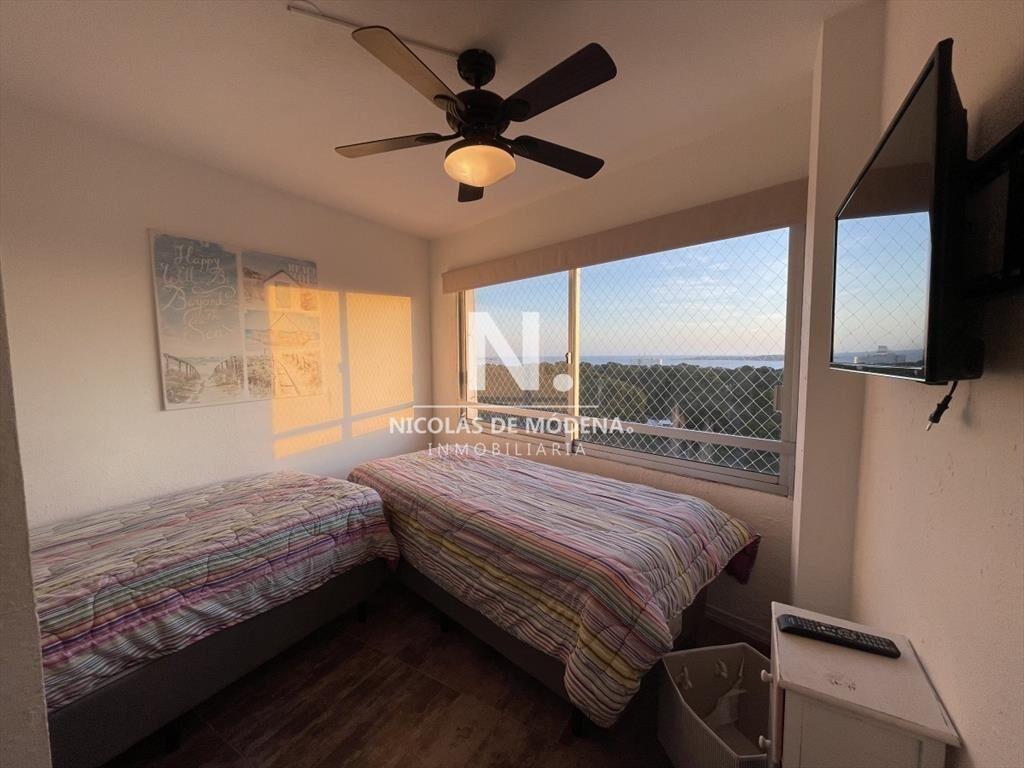 Vende apartamento en Punta del Este de 2