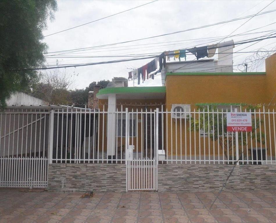 VENTA Casa 2 Dormitorios, Las Piedras, Canelones
