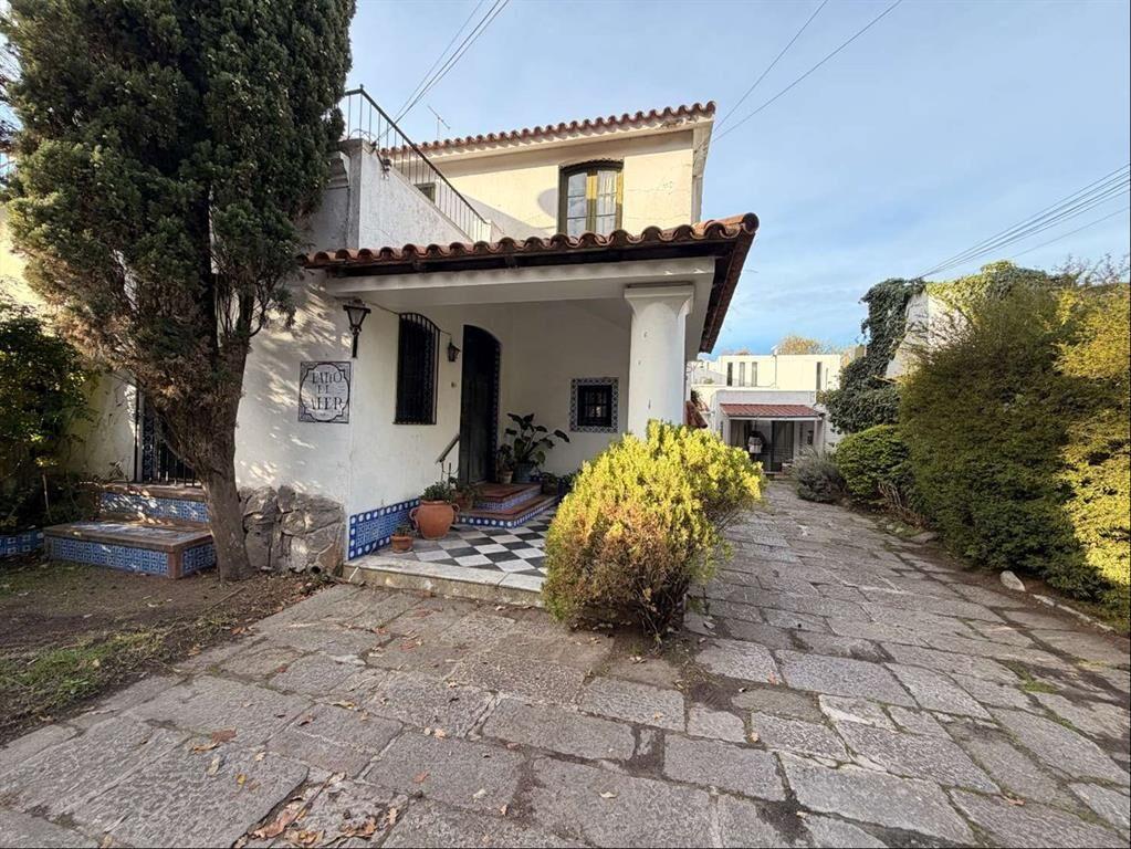 Venta o Alquiler local u oficina 6 ambientes Carrasco Sur
