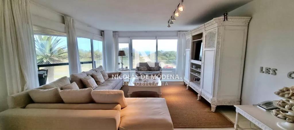 Departamento en venta en Arenas Blancas con vista