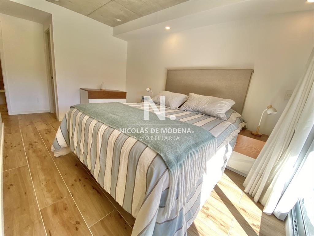 Vende impecable apartamento de 2 dormitorios en