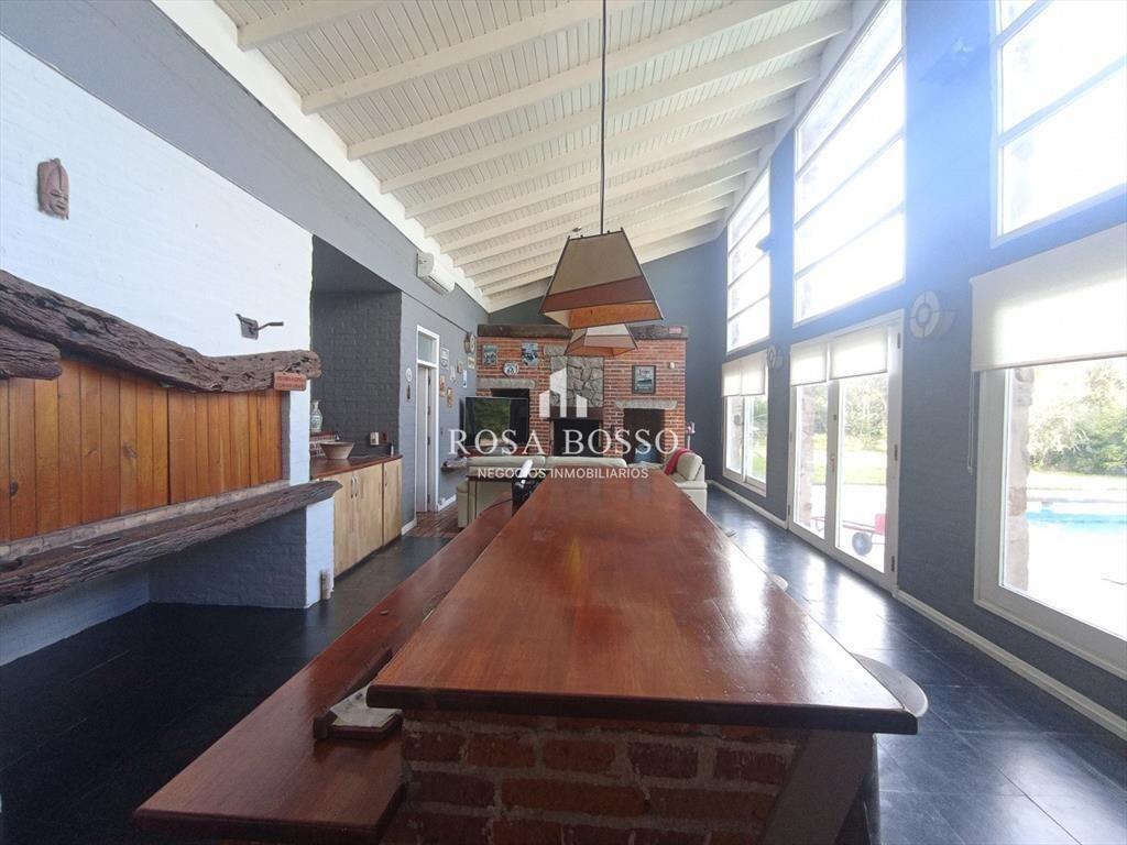 Hermosa casa para la venta con una vista