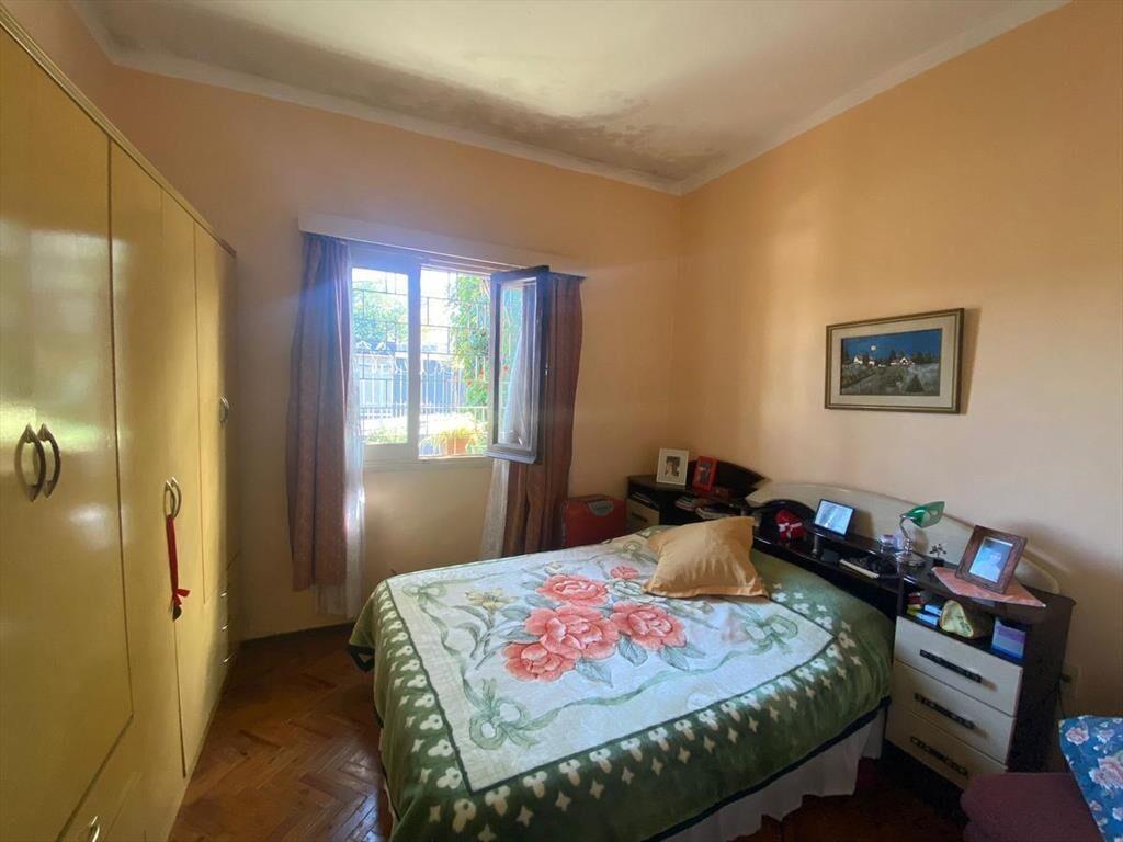 Casa en venta de 5 dormitorios mas monoambiente en Villa Es