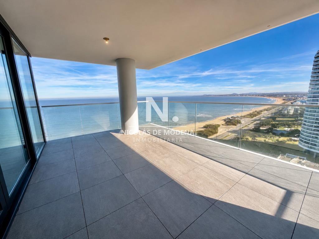 Departamento de 4 dormitorios en venta frente al