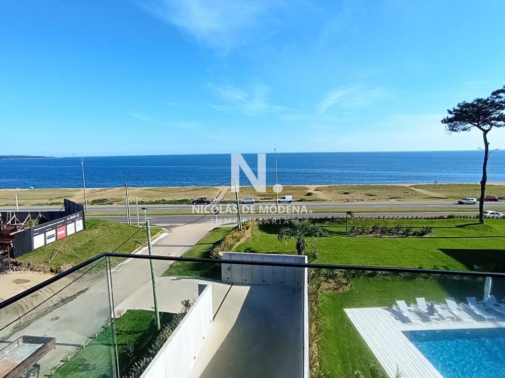 Diseño moderno, hermosas vistas y amplios esta