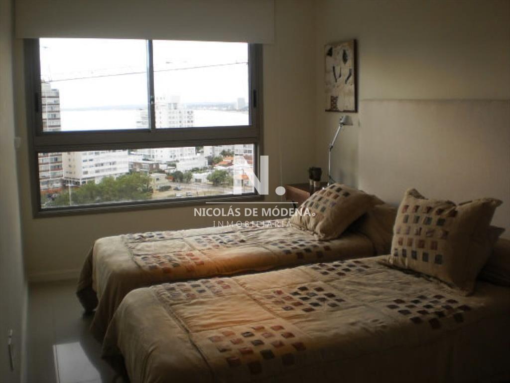 Apartamento en Playa Brava, Torre Impaeriale