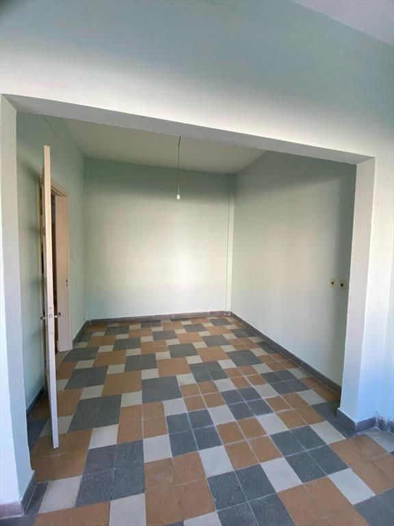 VENTA CASA PH 3 DORMITORIOS, AMPLIO TERRENO PARA EDIFICAR.