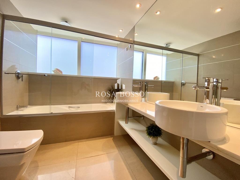 Apartamento 3 dormitorios 4 baños Punta del