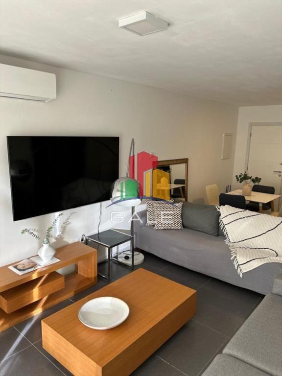 Hermoso apartamento frente al mar a 200 metros del puerto
