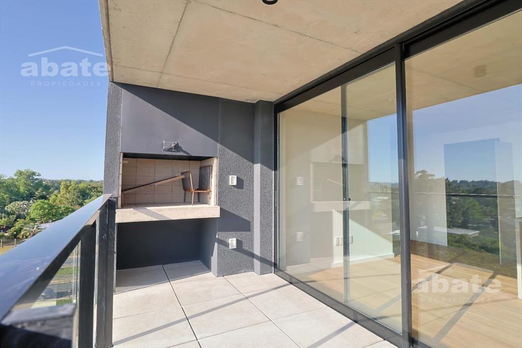 Venta apartamento 2 dormitorios con garaje con parrillero -