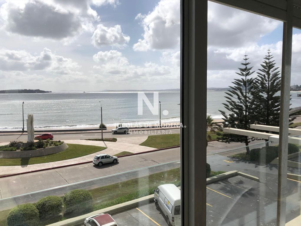 Apartamento de 3 dormitorio frente al Mar Punta