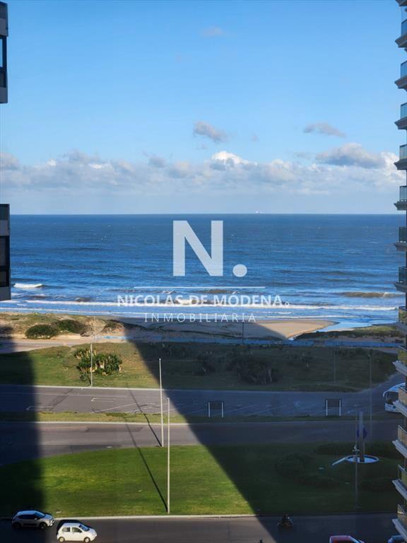 Vende apartamento en Brava, Punta del Este de 2 dormitorios