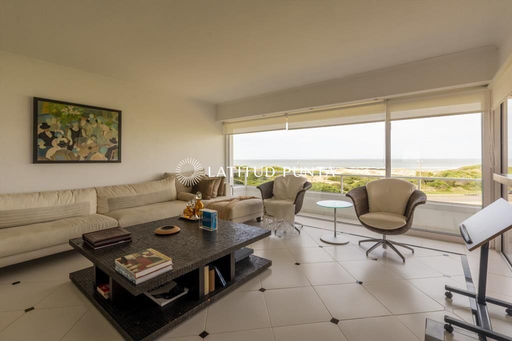 Brava, pent house sobre primera linea, 5 dormitorios + loft