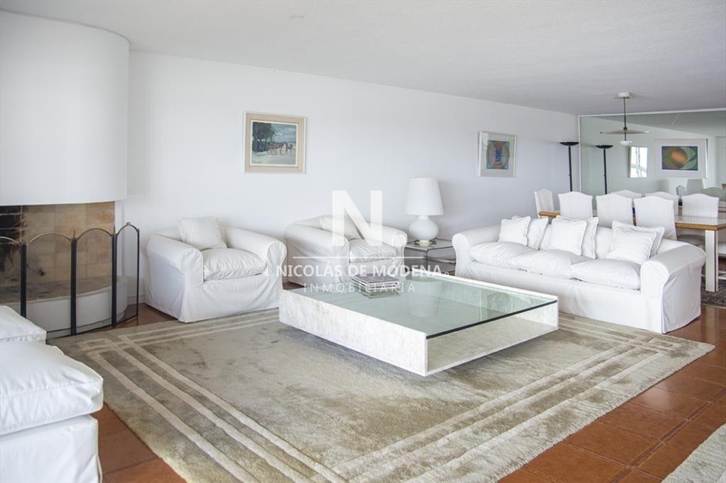 Apartamento en venta en zona privilegiada