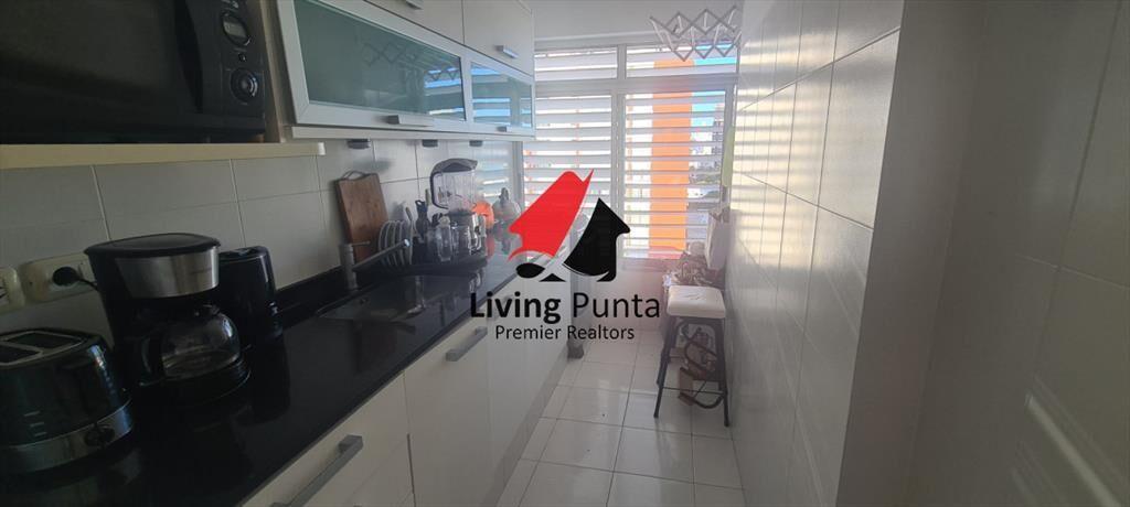 Amplia planta con vista al mar en venta en punta