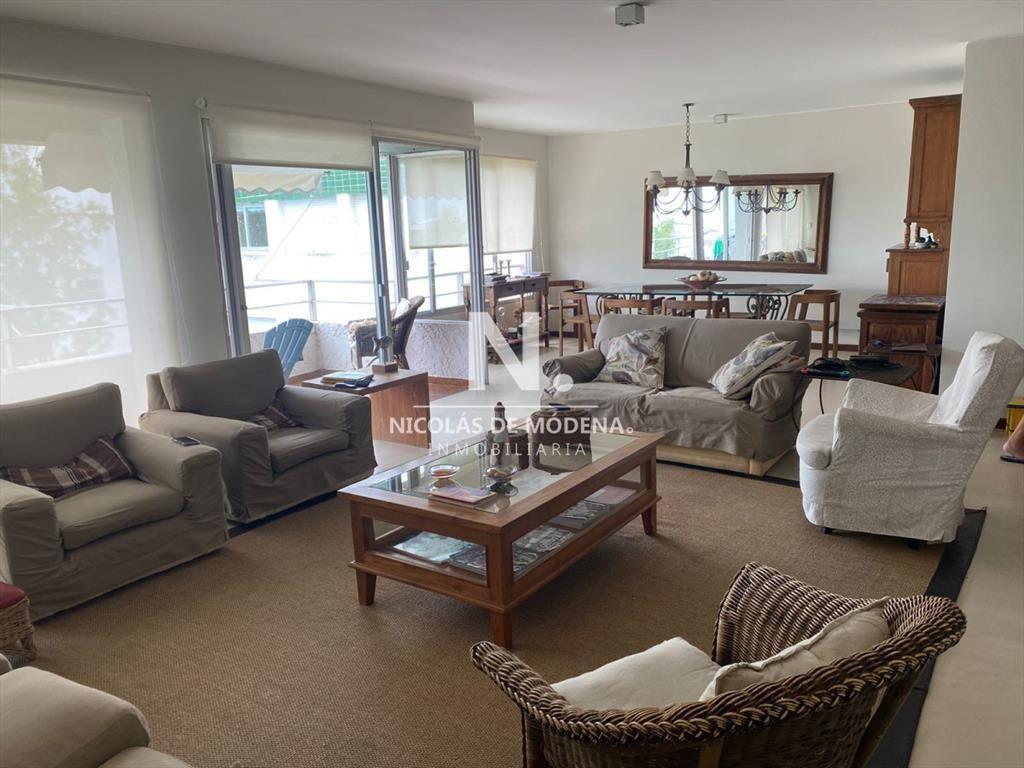 En venta Departamento de 3 dormitorios acogedor 2