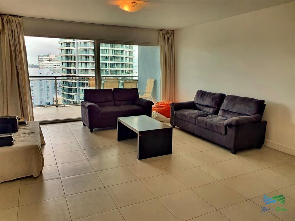 Vendo apartamento 3 dormitorios con parrillero y