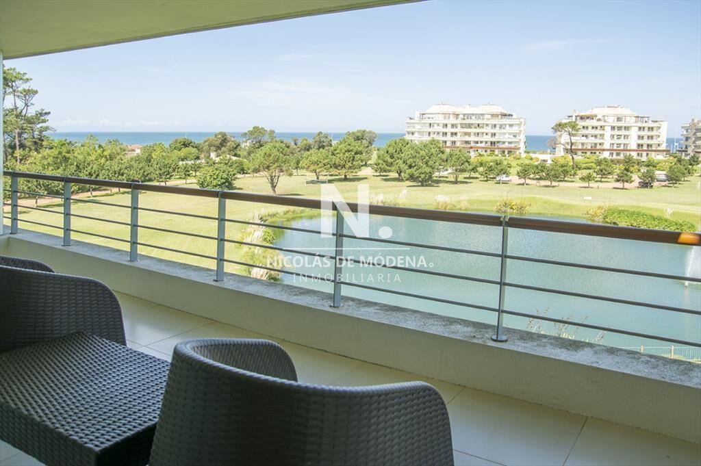 Lindo departamento de 2 pisos con agradable vista