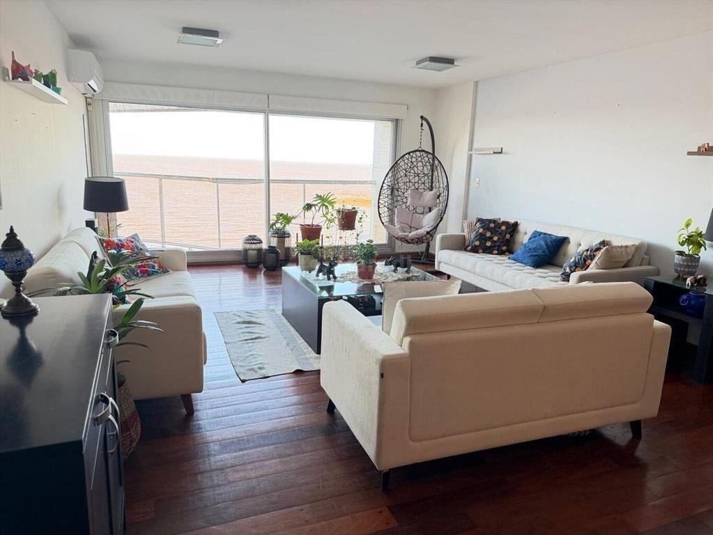 PARODI ALQUILER APARTAMENTO RAMBLA POCITOS 4 DORMITORIOS ES