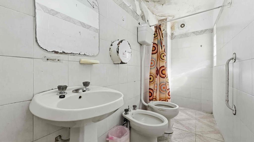 Venta de Terreno de 421m2  Altura 27m y 100% Ocupación A...