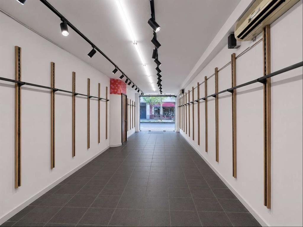 Alquiler Local comercial de 130m2 sobre 18 de julio