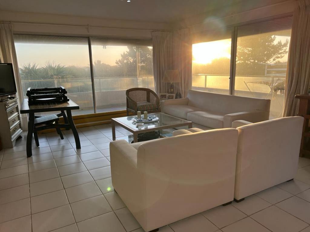 Apartamento  en Mansa.  Frente al mar. Punta del Este