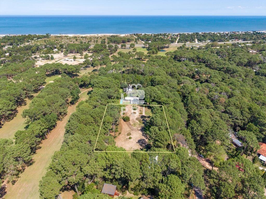 Terreno en venta en Club Del Lago, Punta Ballena