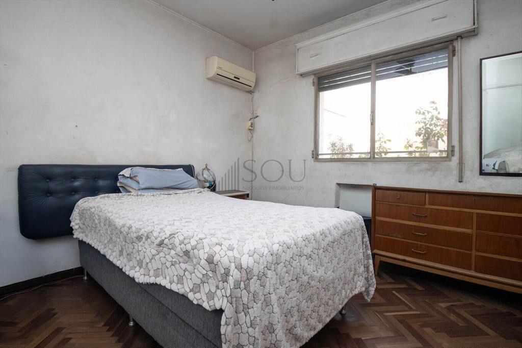 Venta casa 5 dormitorios y garaje en Cerrito
