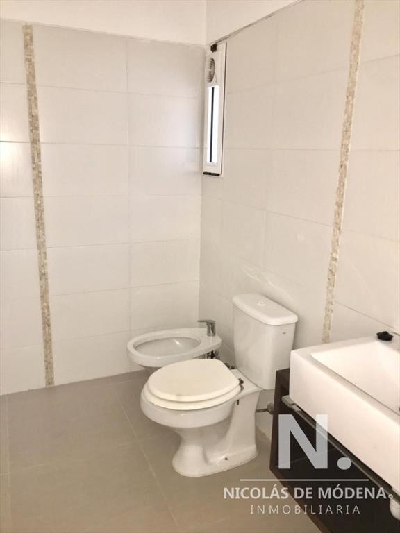 VENTA DE CASA DE 3 DORMITORIOS EN JARDINES DE CORDOBA PUNTA