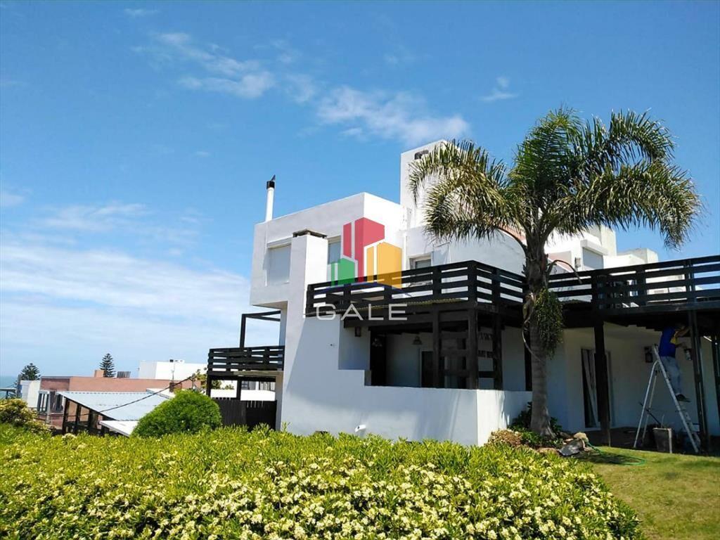 Apartamento en La Barra, 3 dormitorios *