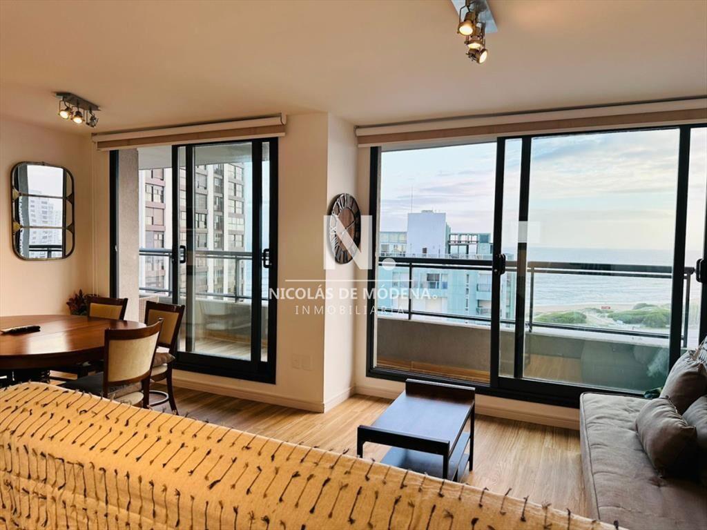 En venta apartamento de 2 dormitorios con hermosa vista pa