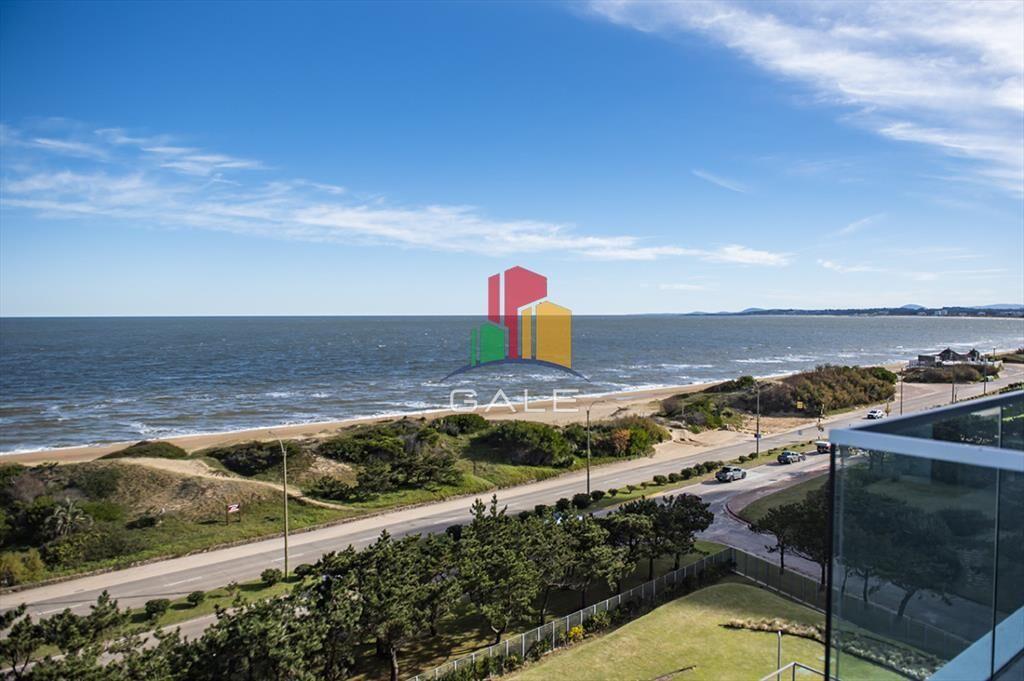 Gran oportunidad, departamento frente al mar con