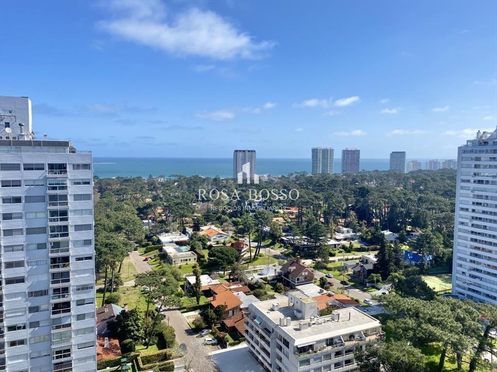 Apartamento en Alquiler 3 dormitorios, Roosevelt, Punta del
