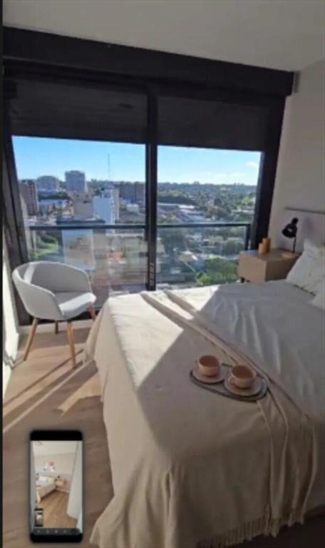 Se vende Apartamento con renta de dos dormitorios en Malvín