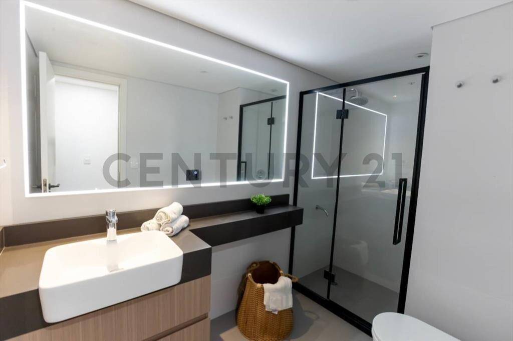 Apartamentos a estrenar de 1 y 2 dormitorios en Punta Car...