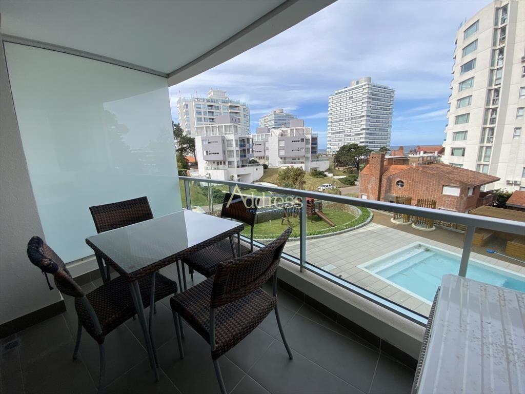 Apartamento en Brava, 2 dormitorios *