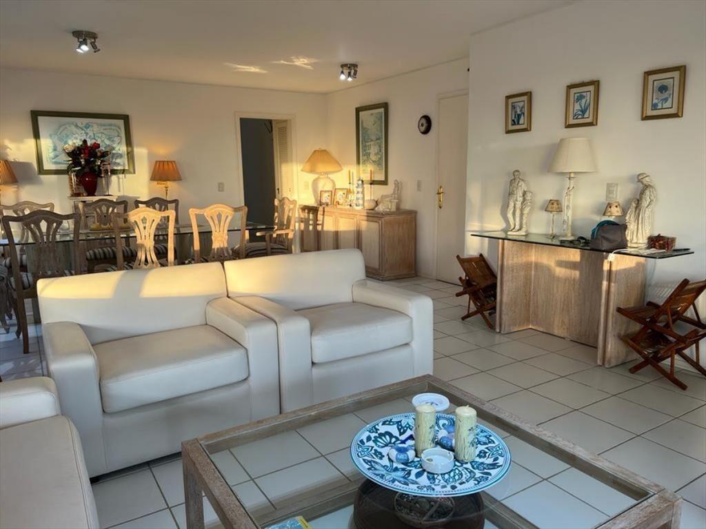 Apartamento  en Mansa.  Frente al mar. Punta del Este