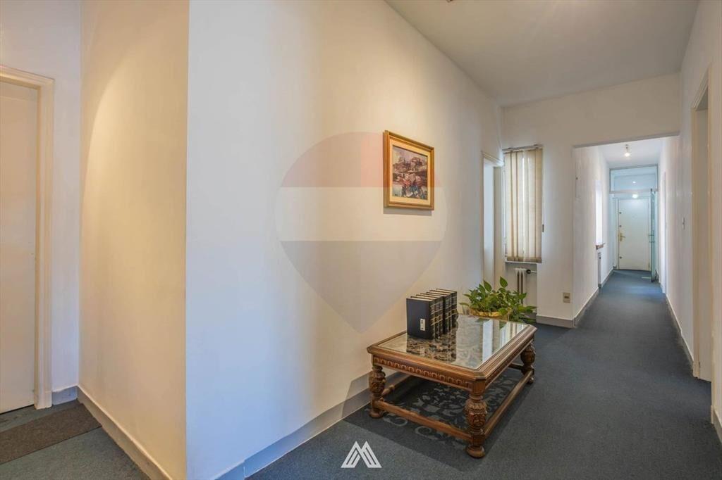 VENTA CENTRO 4 DORMITORIOS CON BALCON