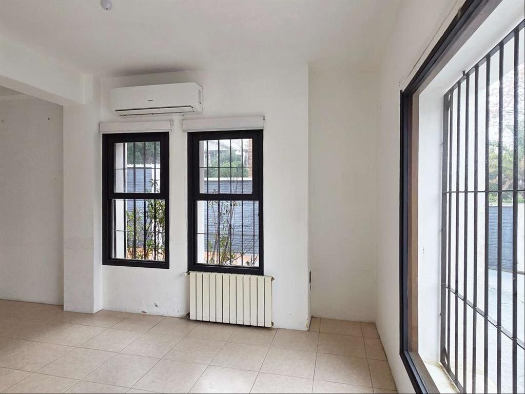 ALQUILER o VENTA - CASA PARA EMPRESA - OFICINA - CARRASCO -