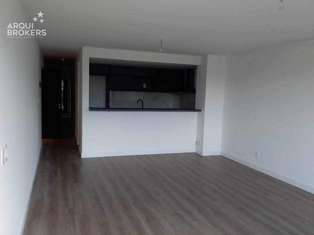 Apartamento de tres dormitorios en venta en Malvín - 101