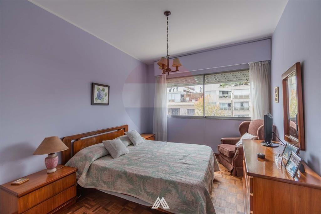 VENTA APTO 3 DORM+SERVICIO, GARAJE PISCINA POCITOS