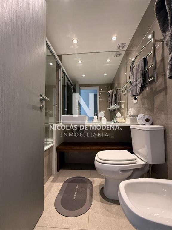 En venta apartamento de 2 dormitorios en suite en