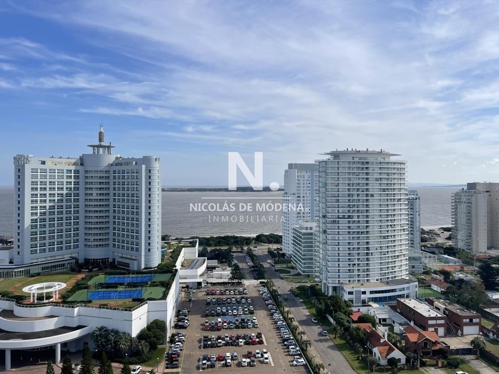 Apartamento de lujo, 3 dormitorios en suite + 2