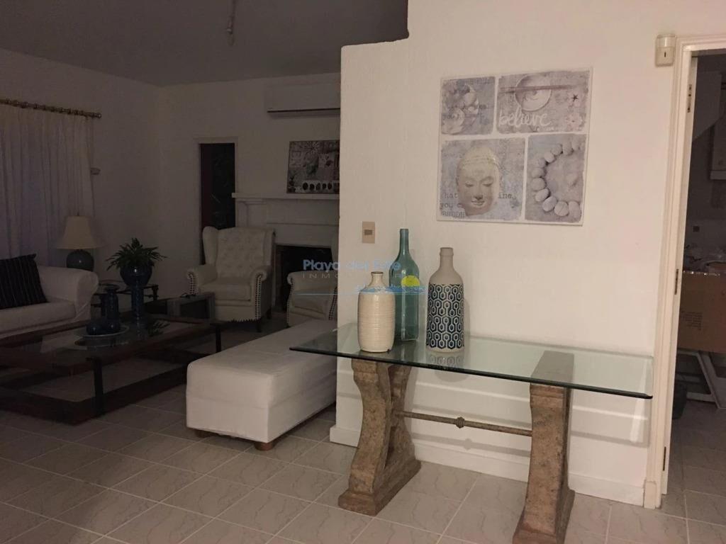 Casa en Alquiler de 4 dormitorios en Punta del ,